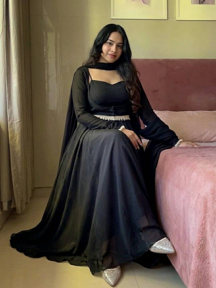 Deep Onyx Sheer-Sleeve Heritage Ensemble